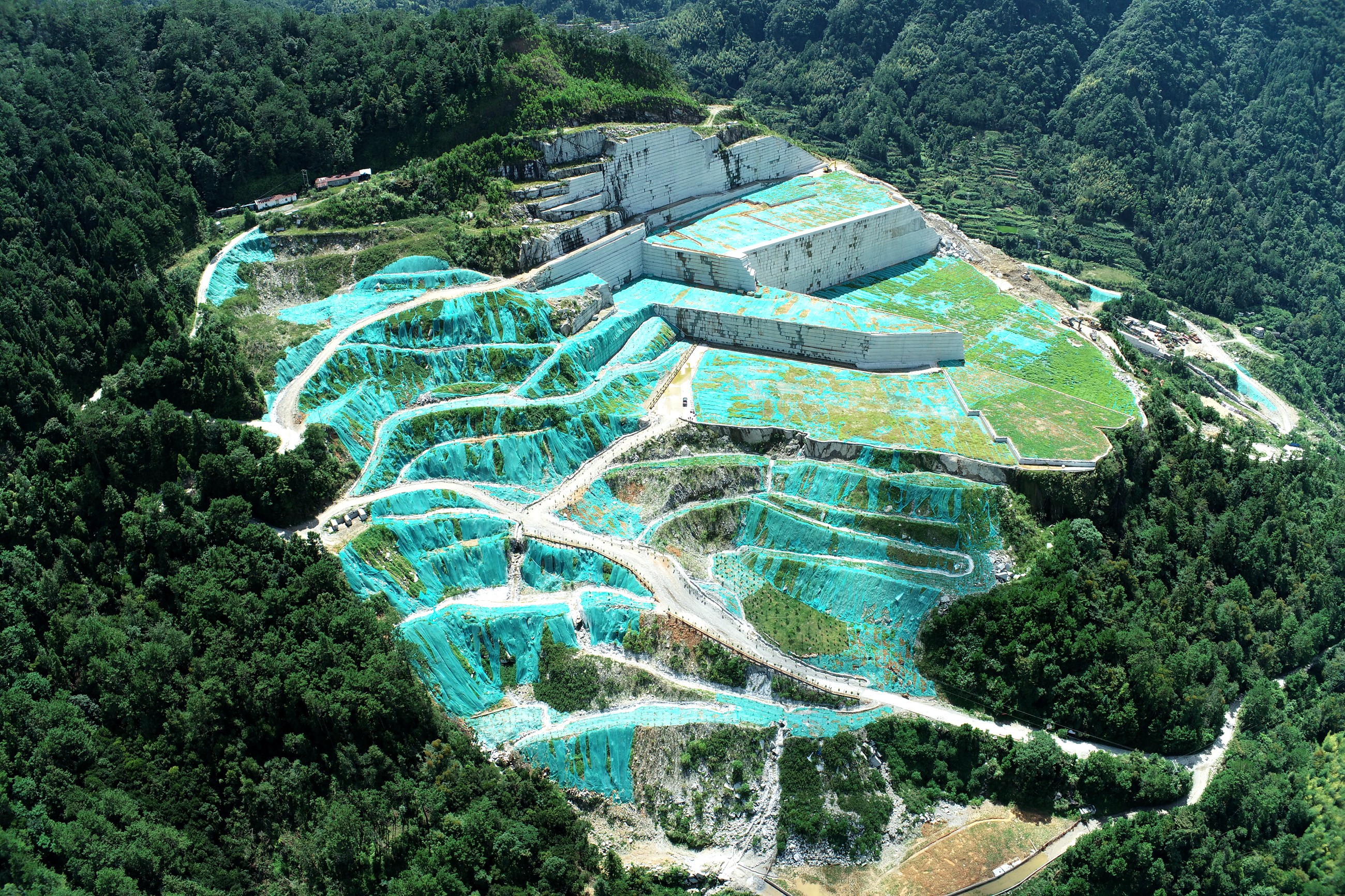 地環公司以“礦山變青山”推動“十四五”開好局、起好步2.jpg