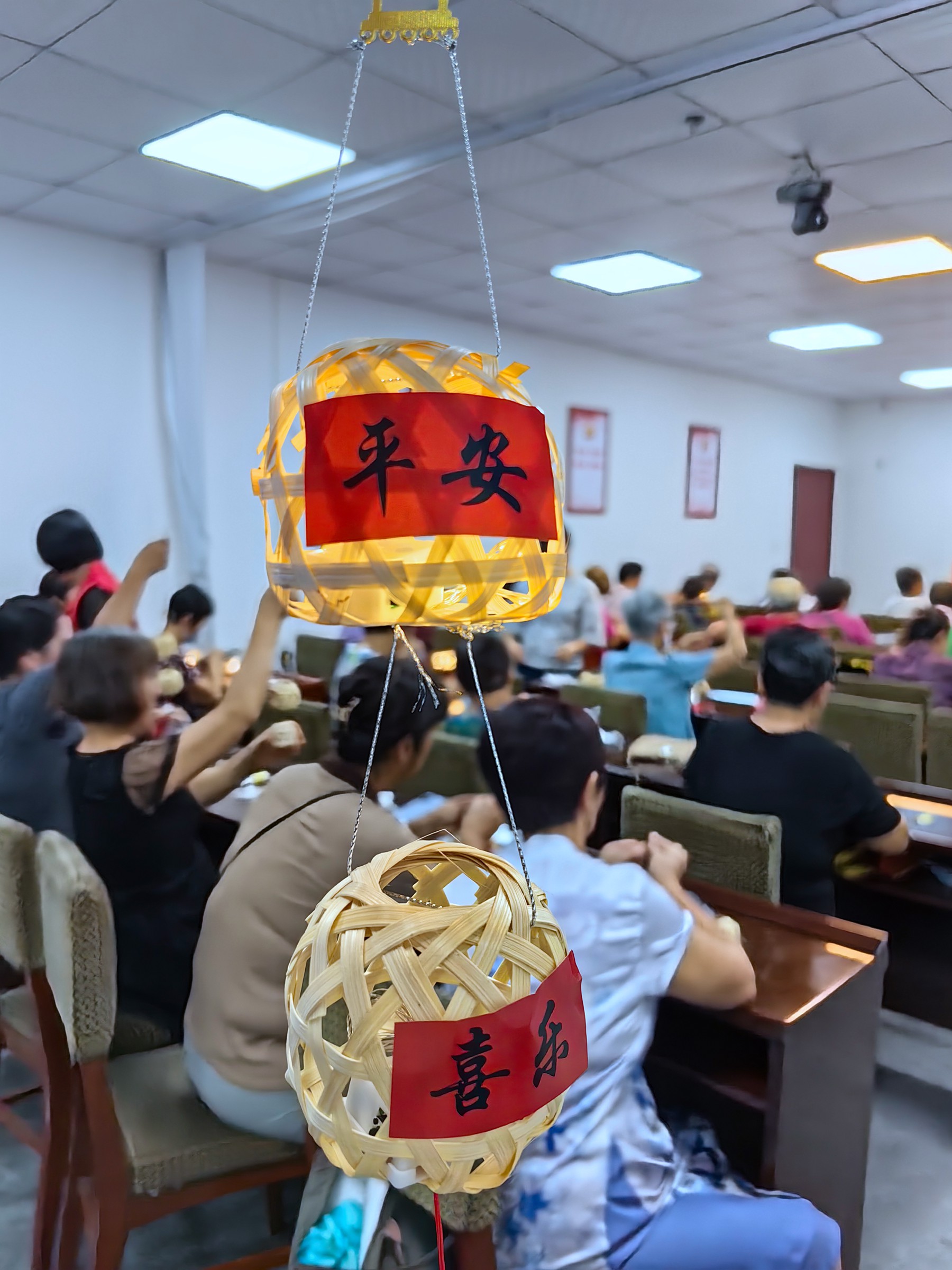 地環(huán)公司聯(lián)合均禾街羅南社區(qū)開展關(guān)愛老人志愿活動(dòng) 5.jpg